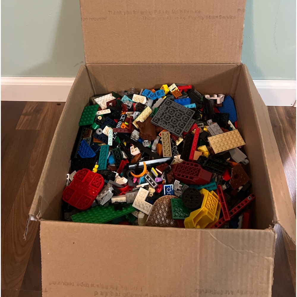 Assorted Legos 9 lb